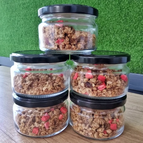 Málnás granola