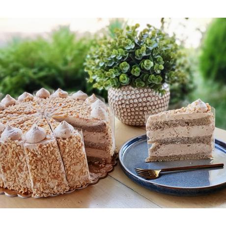 Sós karamellás mogyoró torta